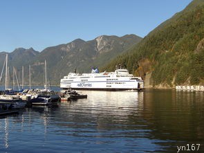 长江三峡游轮一日游(畅游长江三峡美景，体验惊险**的水上之旅)